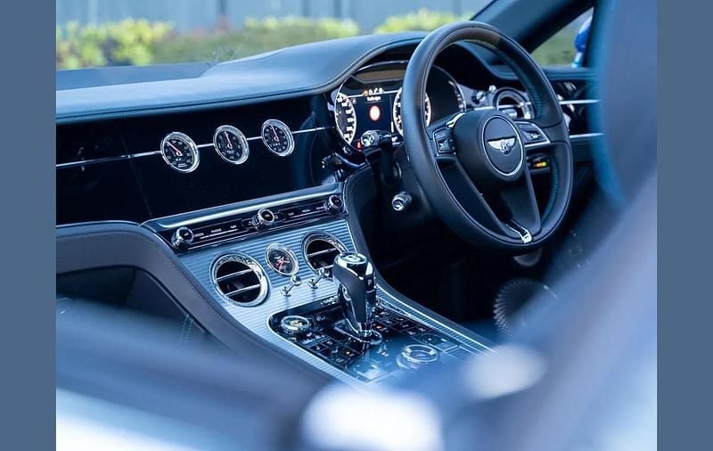 Used Bentley Continental GT 635 HP (467 kW) 2018 Blue Coupe