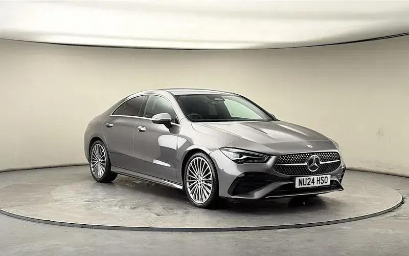 Usado Mercedes CLA220 AMG line 190 HP (139 kW) 2024 Sedan