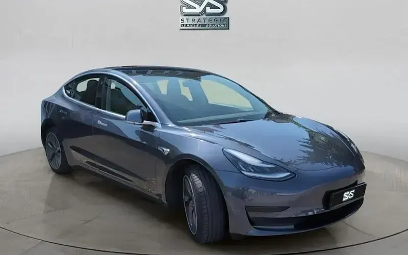 Used Tesla Model 3 Standard Range 180 kW (245 HP) 2021 Sedan