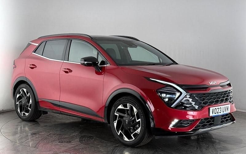 Red Used 2023 Kia Sportage GT-Line S SUV | £27,200 (Good price) - Image 1/3