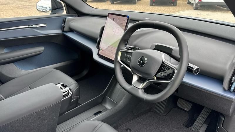 New Volvo EX30 CC Performance 314 kW (428 HP) 2026 Blue SUV