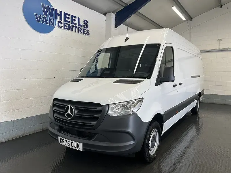Begagnad Mercedes Sprinter 2025 Vit Van