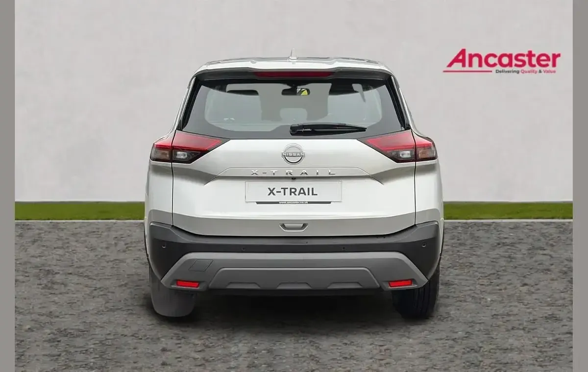 New Nissan X-Trail Acenta Premium 204 HP (150 kW) 2025 Silver SUV