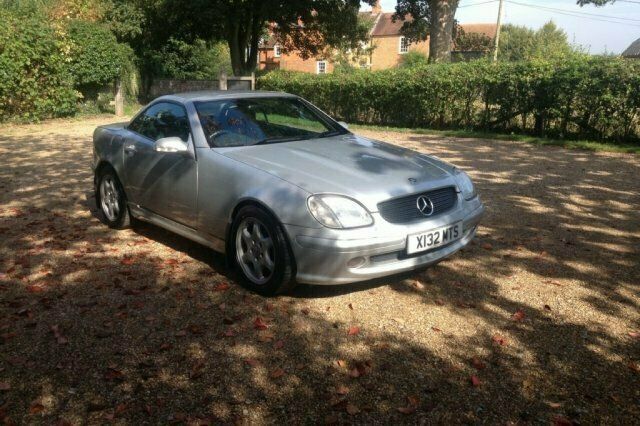 Used 2001 Mercedes SLK230 Cabriolet | £2,950 - Image 1/2
