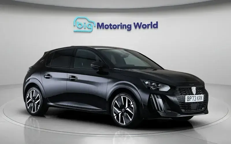 Usado Peugeot 208 GT 102 HP (75 kW) 2024 Preto Citadino