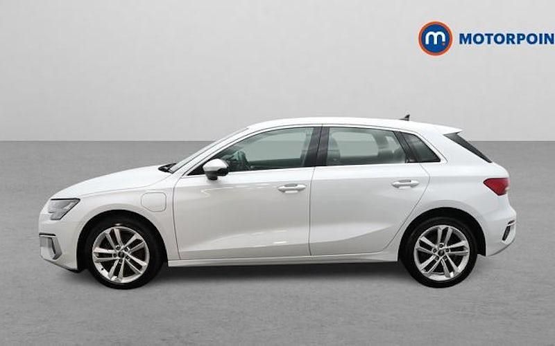 Used Audi A3 Sportback e-tron Sport 204 HP (150 kW) 2025 Hatchback