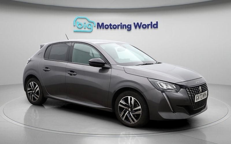 Used Peugeot 208 Allure+ 102 HP (75 kW) 2023 Grey Hatchback
