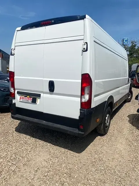 Used Peugeot Boxer 140 HP (102 kW) 2020 White Van