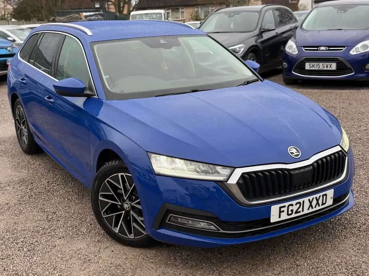 Używany Skoda Octavia SE L 116 KM (85 kW) 2021 Niebieski Kombi