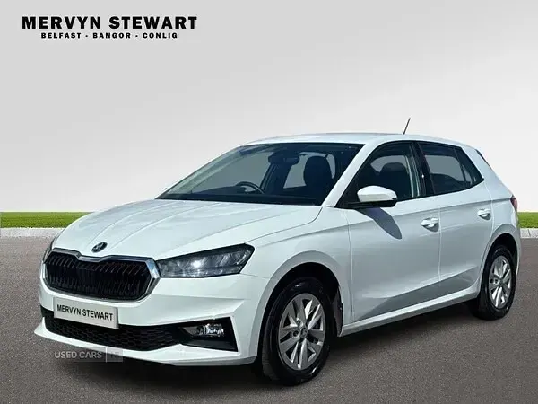 Used Skoda Fabia Comfort 2023 White Hatchback
