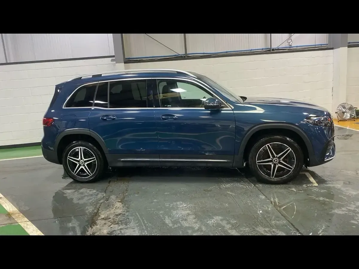 Used Mercedes EQB350 AMG line 214 kW (292 HP) 2023 Blue SUV