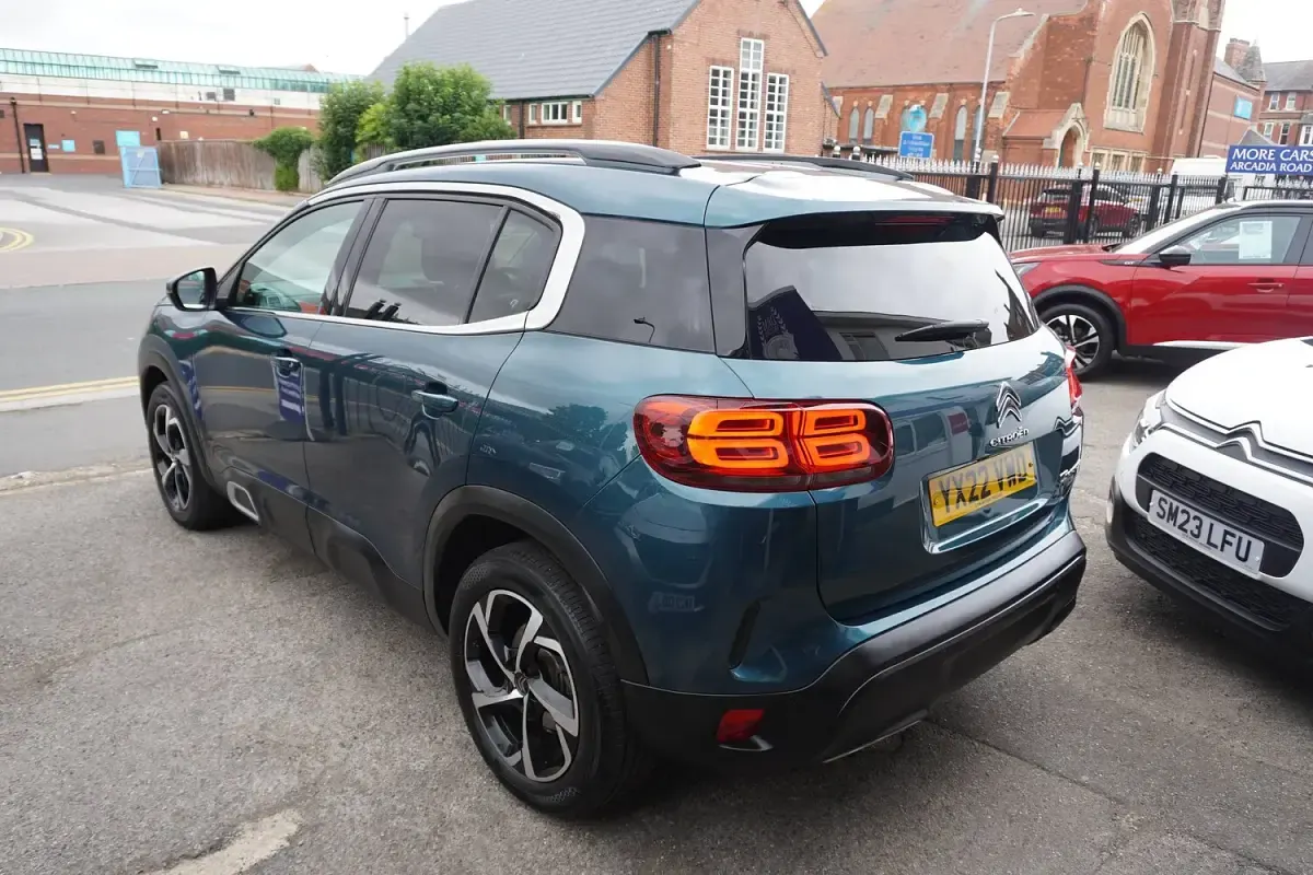 Used Citroën C5 Shine 2022 Blue Hatchback