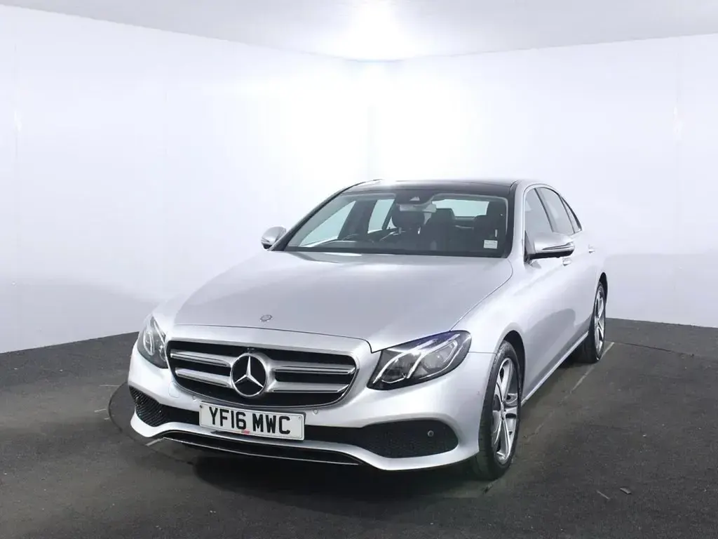 Used Mercedes E220 Premium 194 HP (142 kW) 2016 Silver Sedan