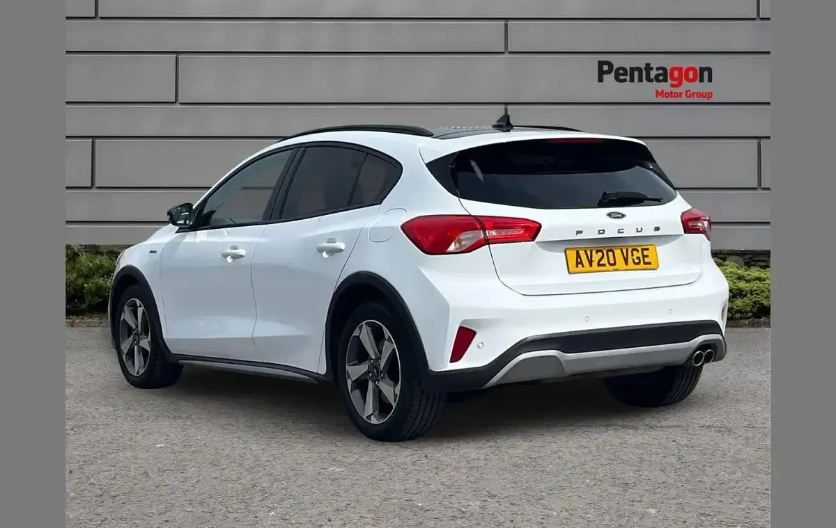 Used Ford Focus Active 123 HP (90 kW) 2020 White Hatchback