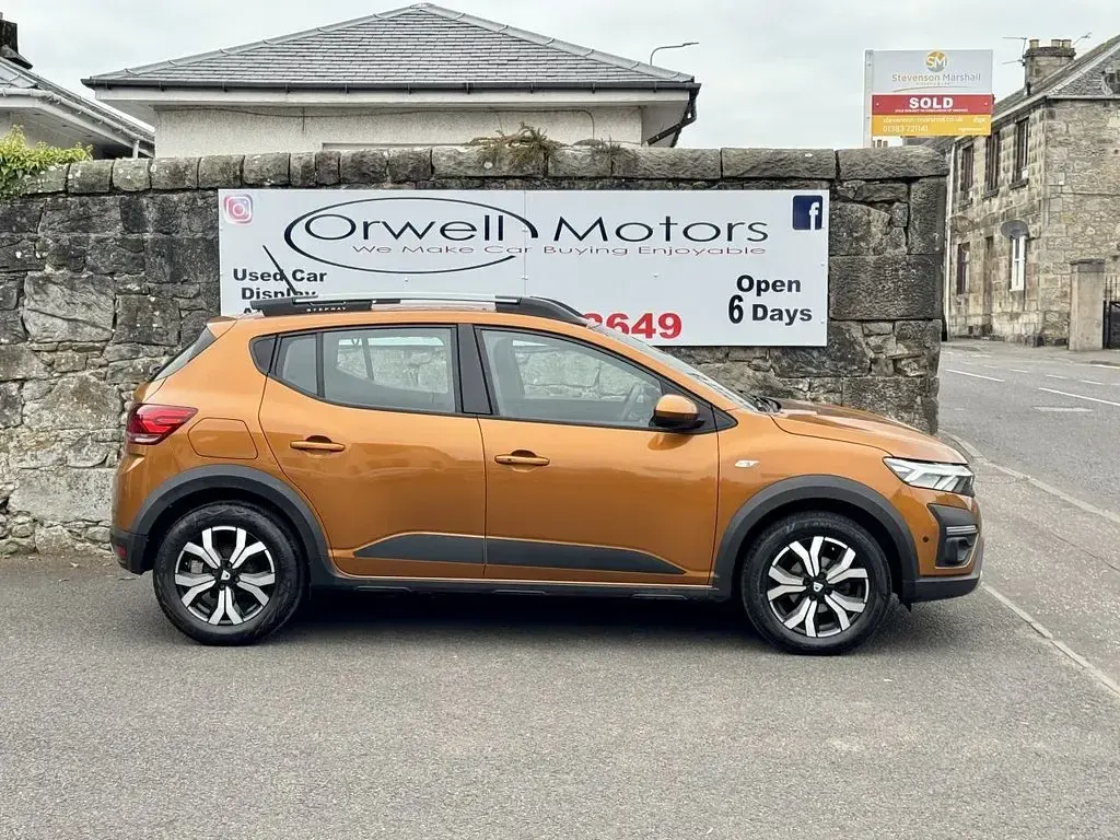 Used Dacia Sandero Prestige 91 HP (66 kW) 2021 Orange Hatchback