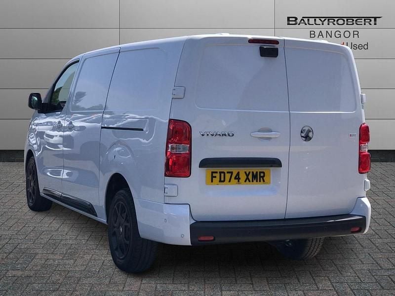 White Used 2024 Vauxhall Vivaro S Van | £20,950 (Good price) - Image 1/4