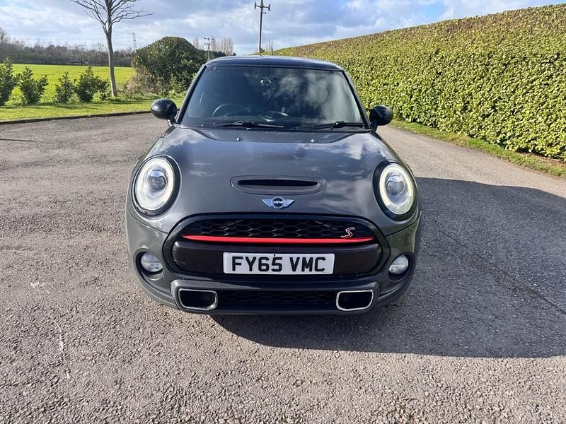 Begagnad Mini Cooper S Hatch 2015 Grå Halvkombi