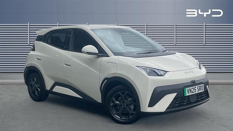 White Used 2025 BYD Dolphin Surf Boost Hatchback | £16,987 - Image 1/3