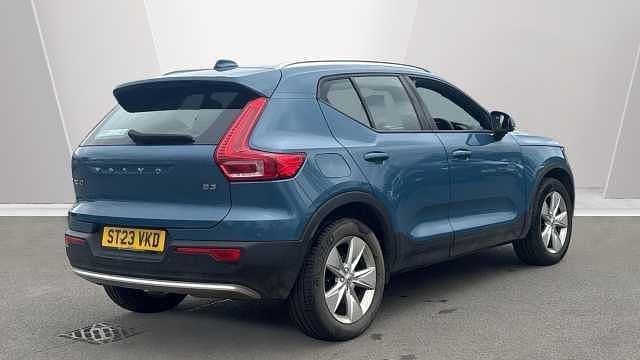 Used Volvo XC40 Core 161 HP (118 kW) 2023 Blue SUV