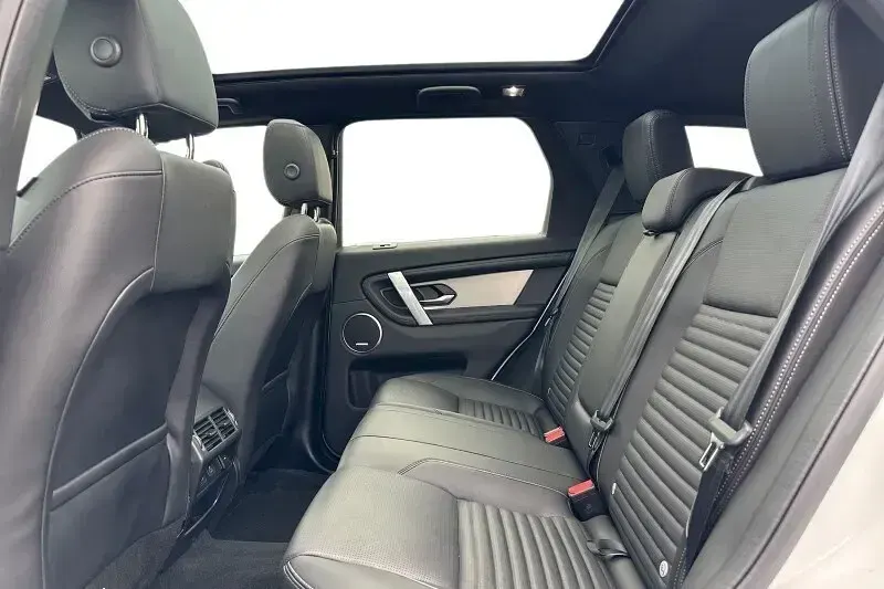 Used Land Rover Discovery Sport SE Dynamic 204 HP (150 kW) 2025 White SUV