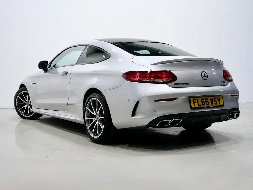 Usado Mercedes C63 AMG Premium 2016 Prateado Coupé