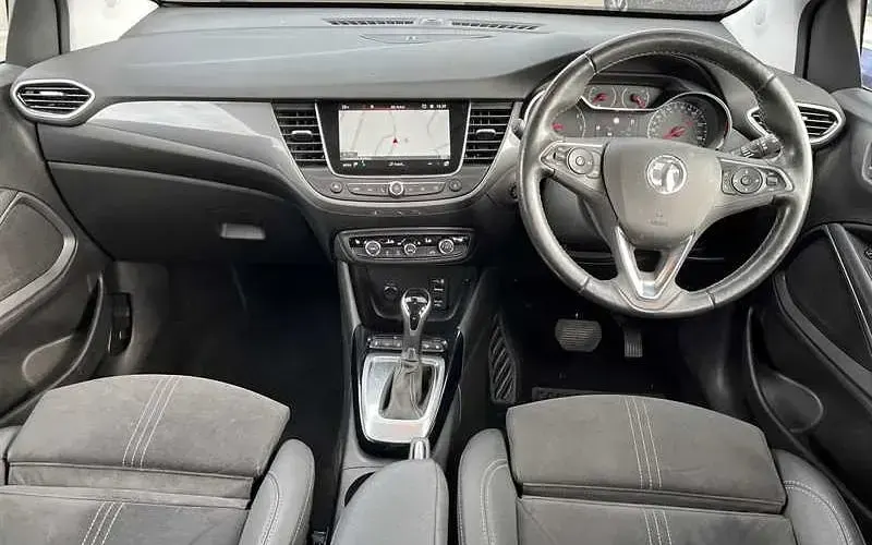 Used Vauxhall Crossland Ultimate 131 HP (96 kW) 2023 Red SUV