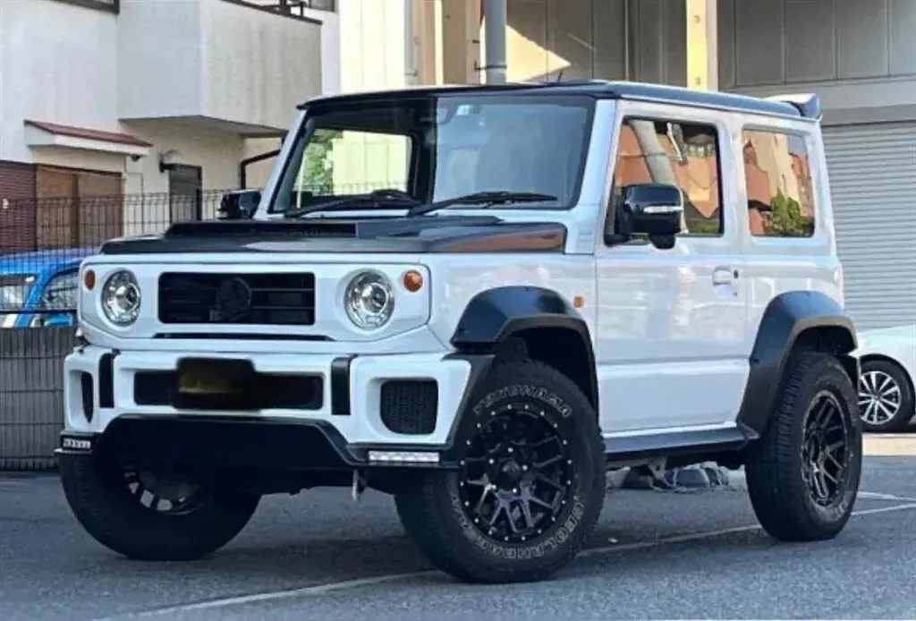 Used Suzuki Jimny SZ5 101 HP (74 kW) 2024 Green SUV