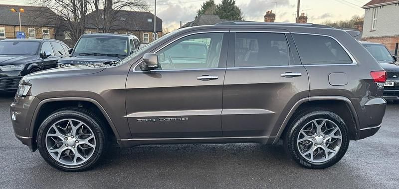 Used Jeep Grand Cherokee Overland 250 HP (183 kW) 2019 Brown SUV