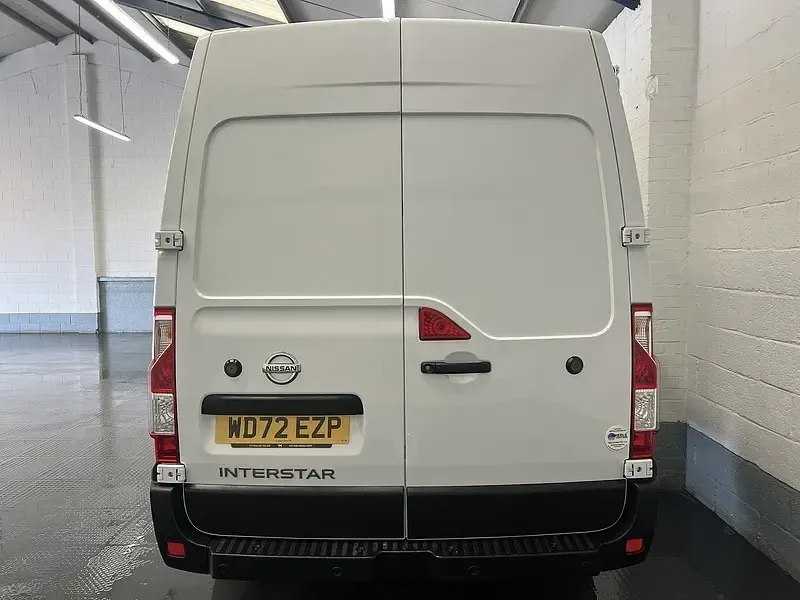 Used Nissan Interstar Acenta 135 HP (99 kW) 2023 White Van