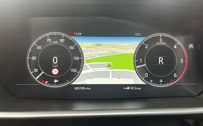 Used Land Rover Discovery HSE 306 HP (225 kW) 2019 White SUV