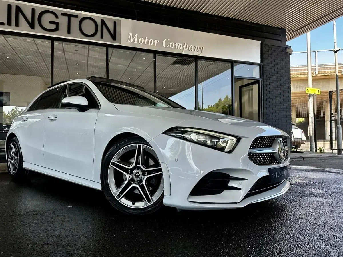 Used Mercedes A180 AMG Line Premium Plus 116 HP (85 kW) 2020 White Hatchback