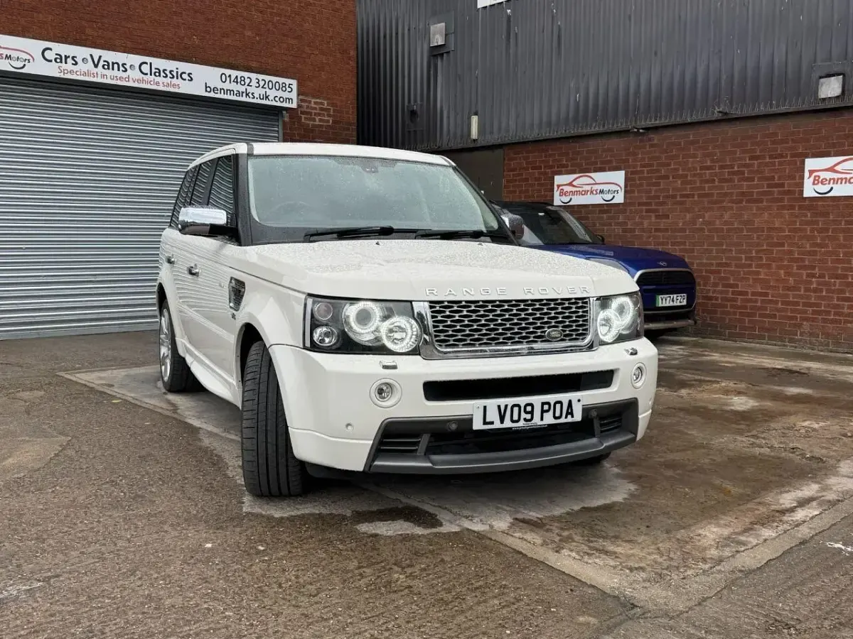 Usado Land Rover Range Rover Sport 272 HP (200 kW) 2009 Branco SUV