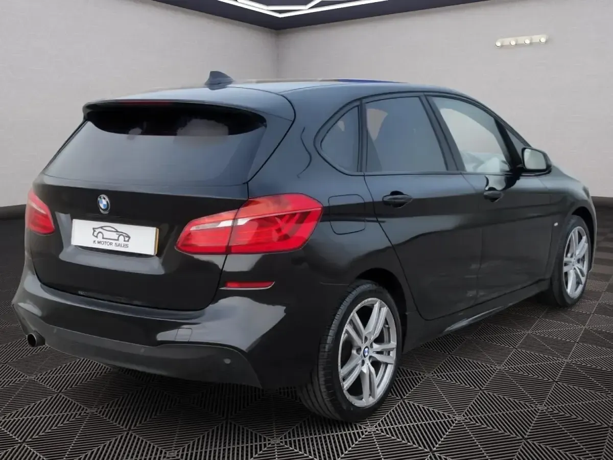 Begagnad BMW 218 Comfort Edition 2017 Svart Halvkombi