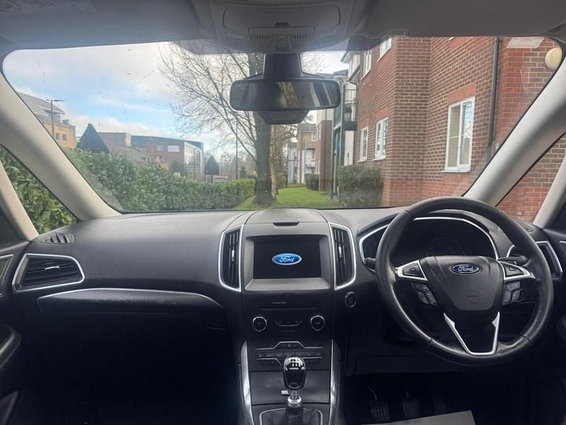 Used Ford Galaxy Titanium X 180 HP (132 kW) 2017 Red MPV