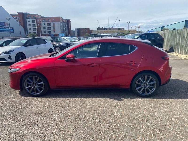 Used Mazda 3 Inclusive 122 HP (89 kW) 2019 Red Hatchback