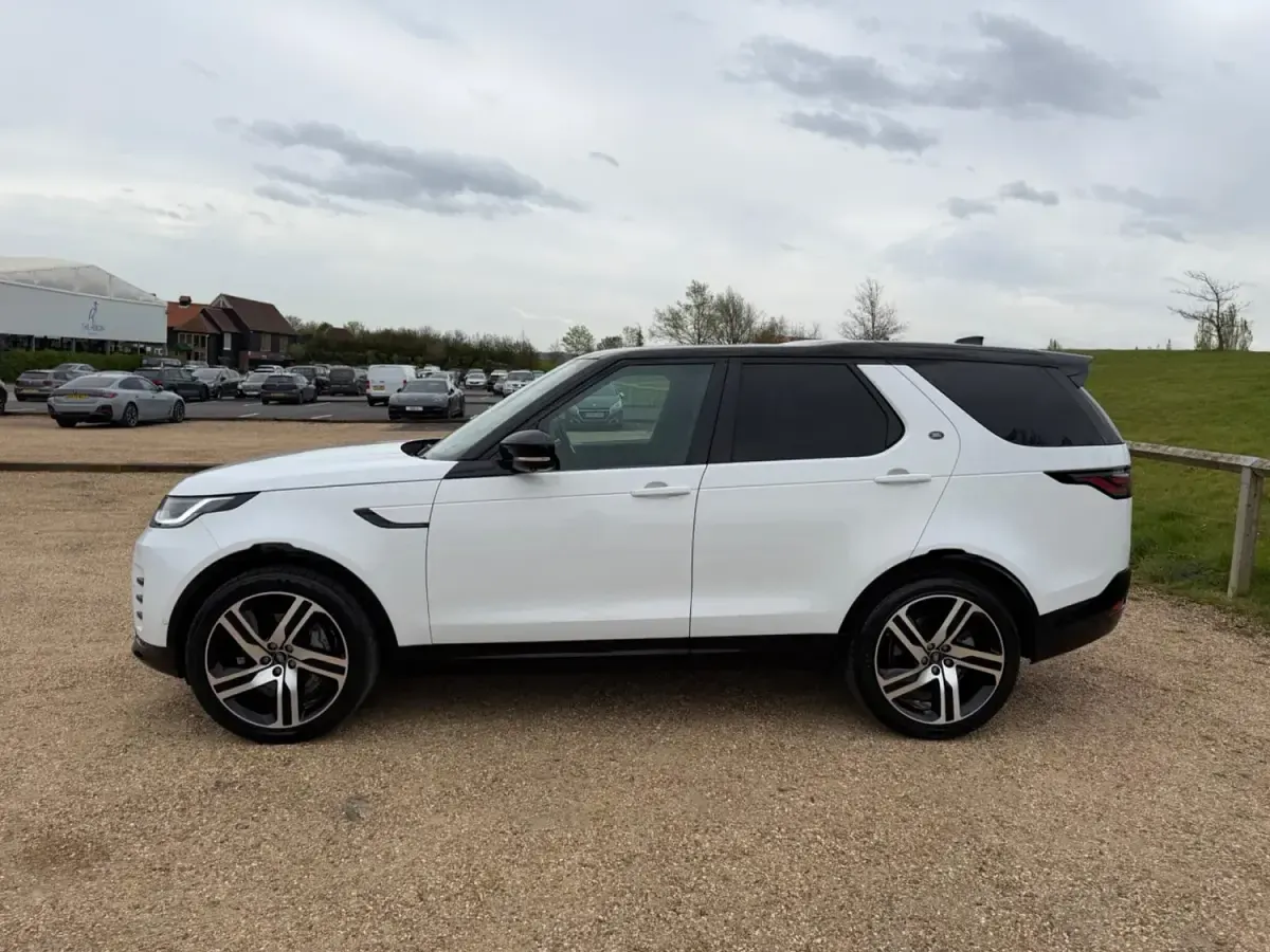 Usado Land Rover Discovery 5 HSE Dynamic 2023 Branco SUV