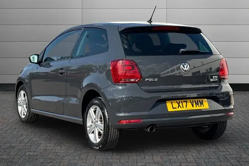 Used VW Polo Edition 89 HP (65 kW) 2017 Grey Hatchback
