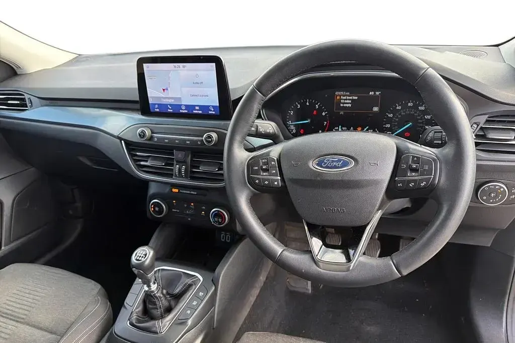 Used Ford Focus Active 125 HP (91 kW) 2021 White Hatchback