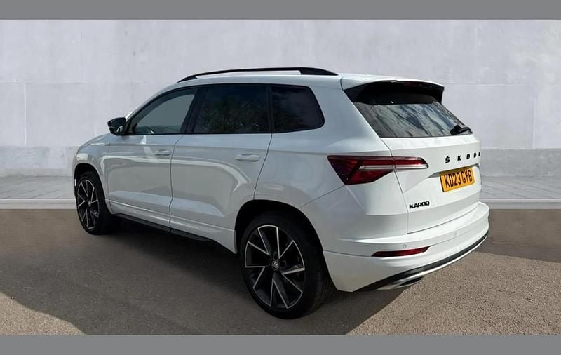 Used Skoda Karoq SportLine 190 HP (139 kW) 2023 White SUV