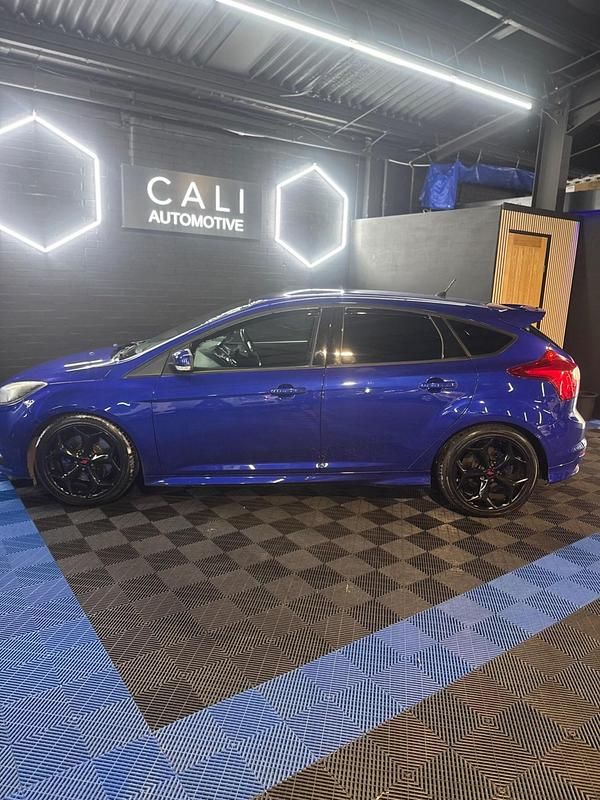 Used Ford Focus ST 2012 Blue Hatchback