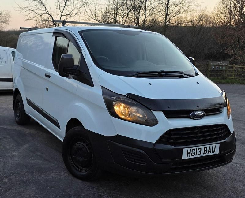 Used Ford Transit Custom 100 HP (73 kW) 2013 White Van