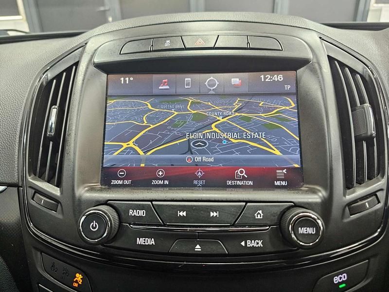 Used Vauxhall Insignia SRi 170 HP (125 kW) 2017 Grey Hatchback