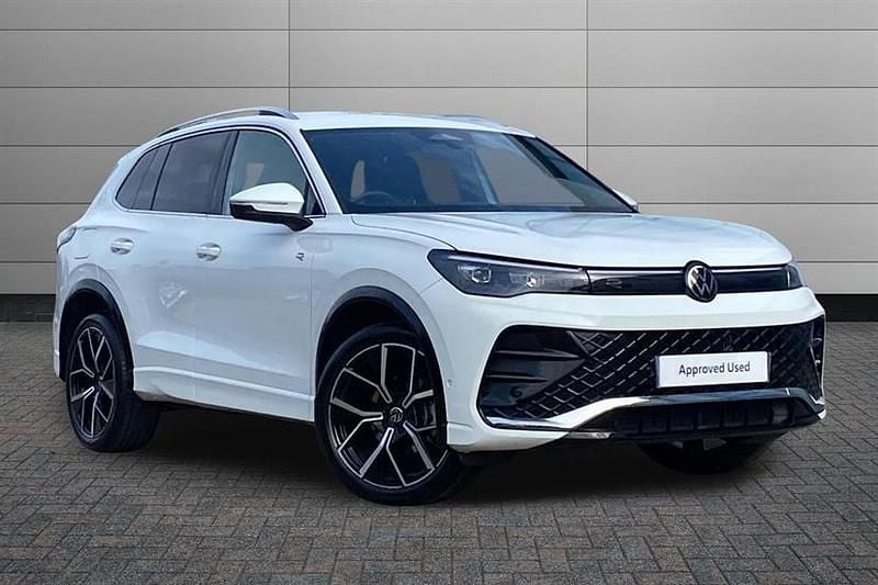 Used VW Tiguan R-line 150 HP (110 kW) 2025 Pure white SUV