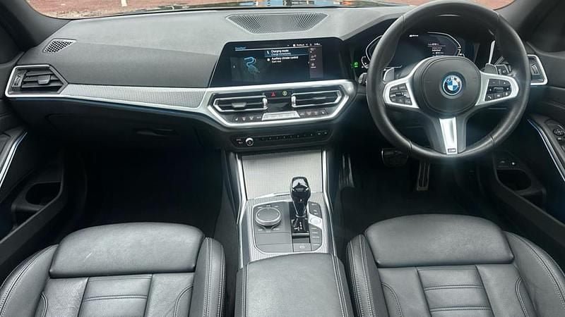 Used BMW 330e M Sport 288 HP (211 kW) 2021 Black Estate