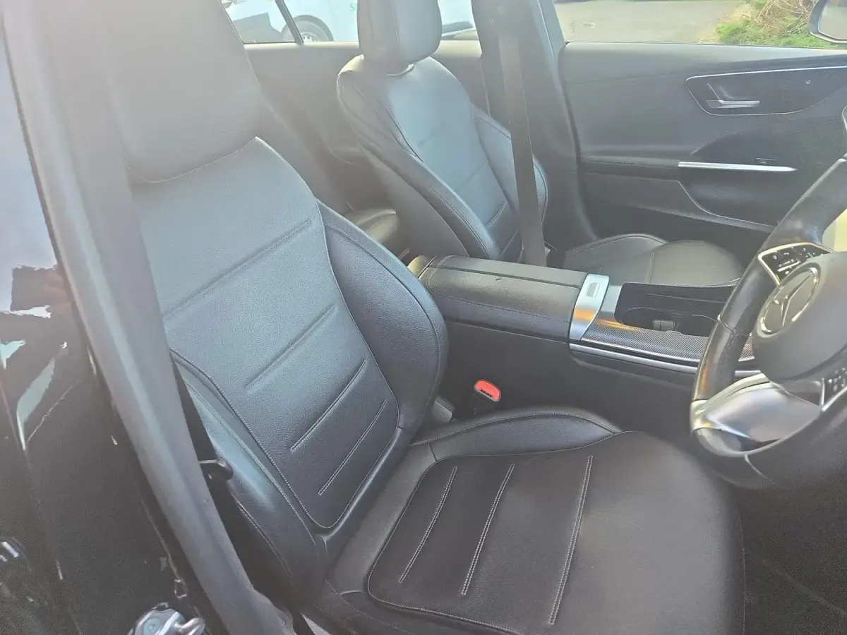 Usado Mercedes C220 200 CV (147 kW) 2022 Negro Berlina