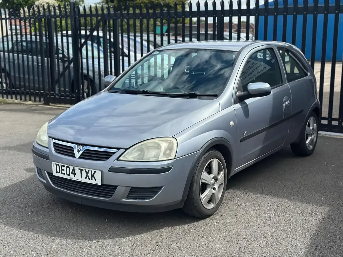 Used Vauxhall Corsa 2004 Silver Hatchback