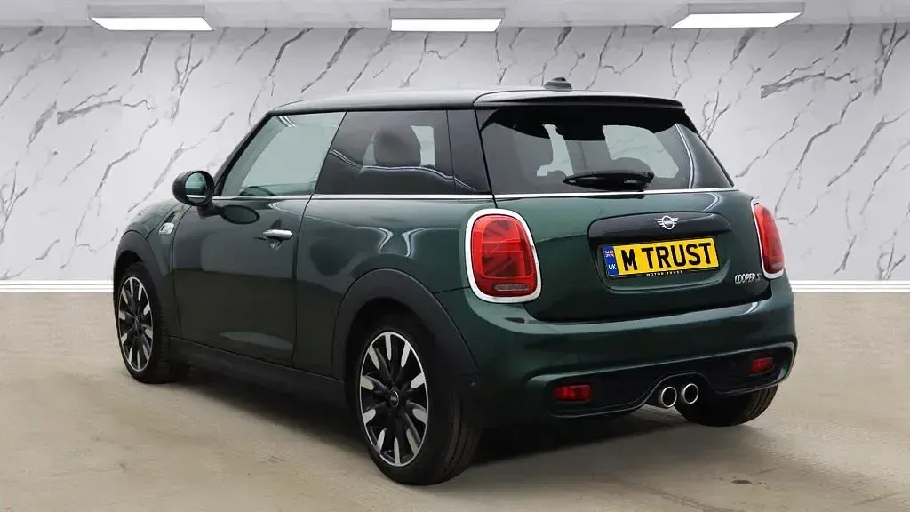 Used Mini Cooper S Hatch 192 HP (141 kW) 2018 Green Hatchback