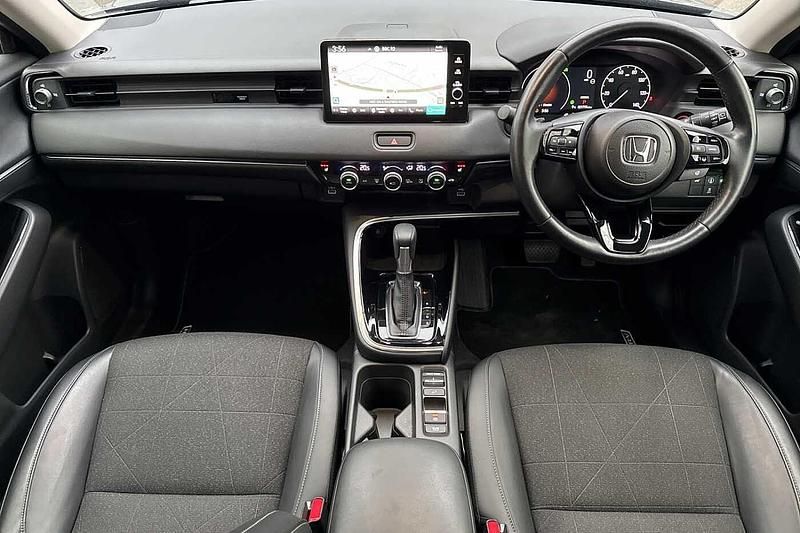 Used Honda HR-V Advance 131 HP (96 kW) 2023 Meteoriod grey SUV