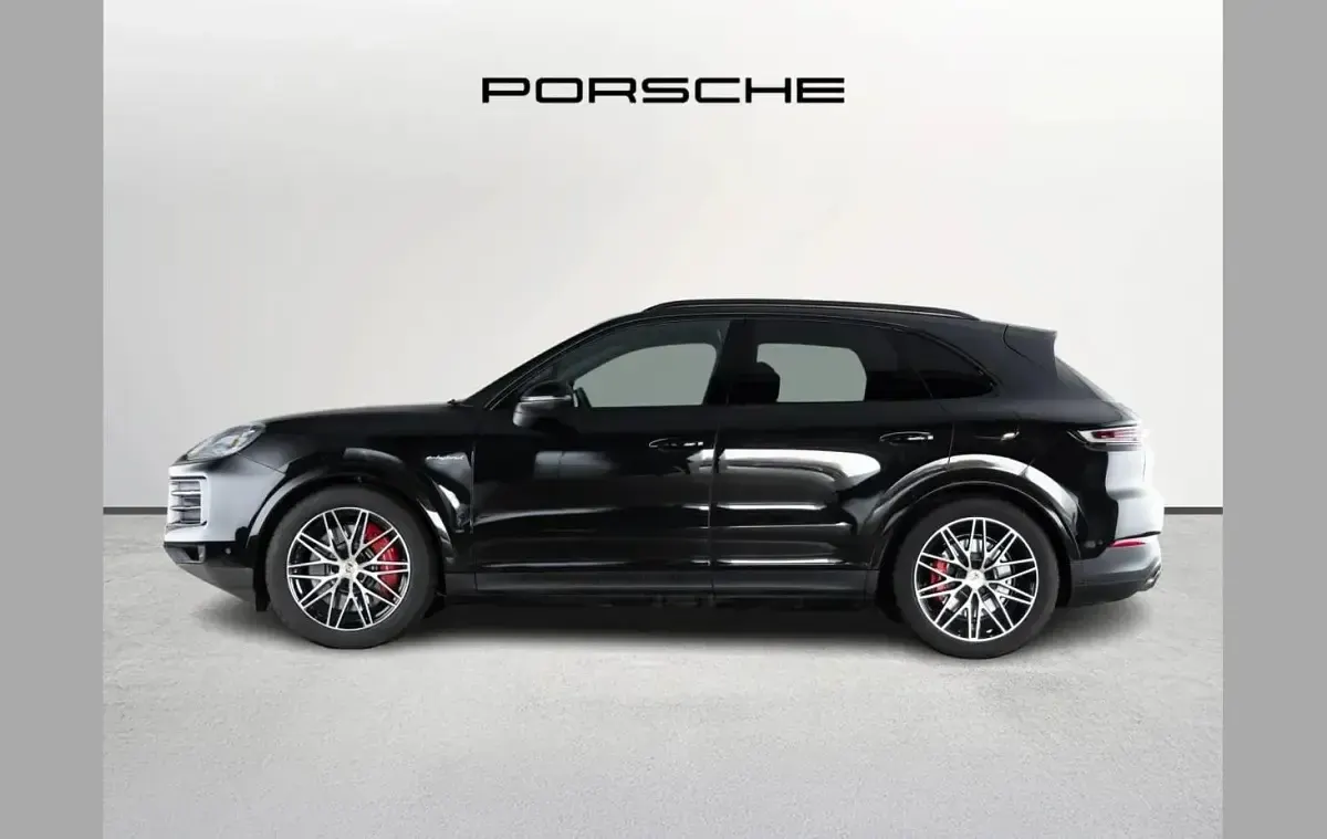 Used Porsche Cayenne S E-Hybrid 512 HP (376 kW) 2026 Black SUV