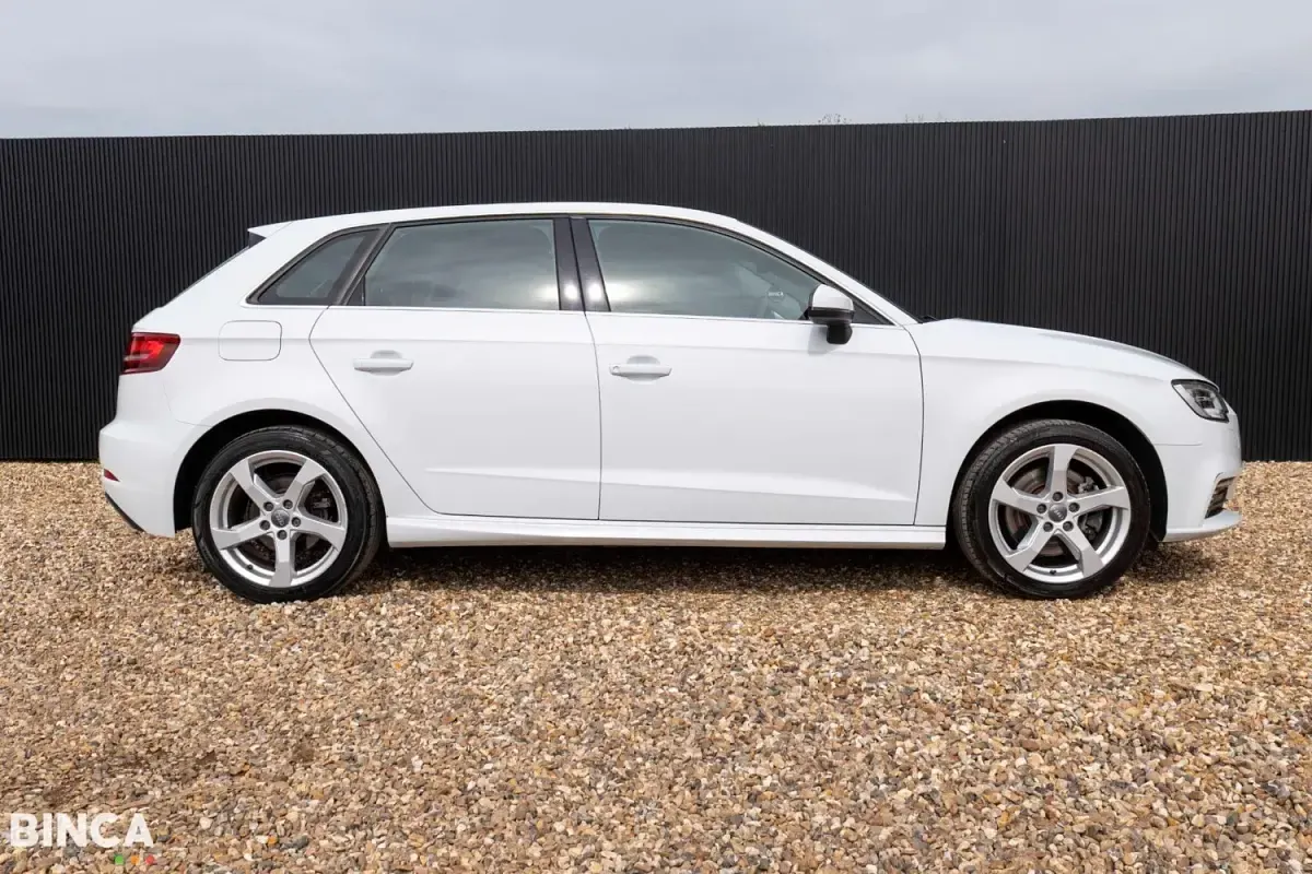 Begagnad Audi A3 Sportback e-tron Advanced 204 HK (150 kW) 2020 Vit Halvkombi